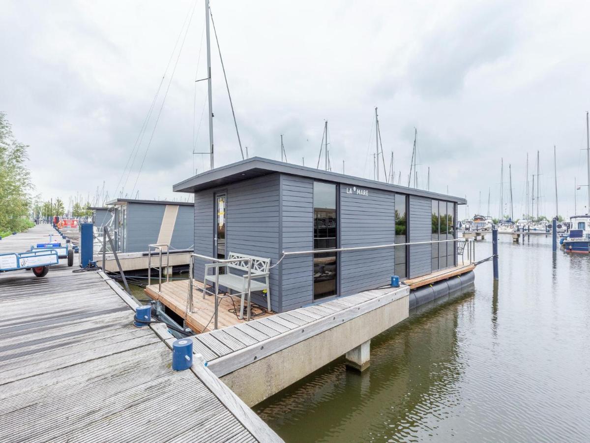Luxury Houseboat In Volendam Marina 호텔 외부 사진