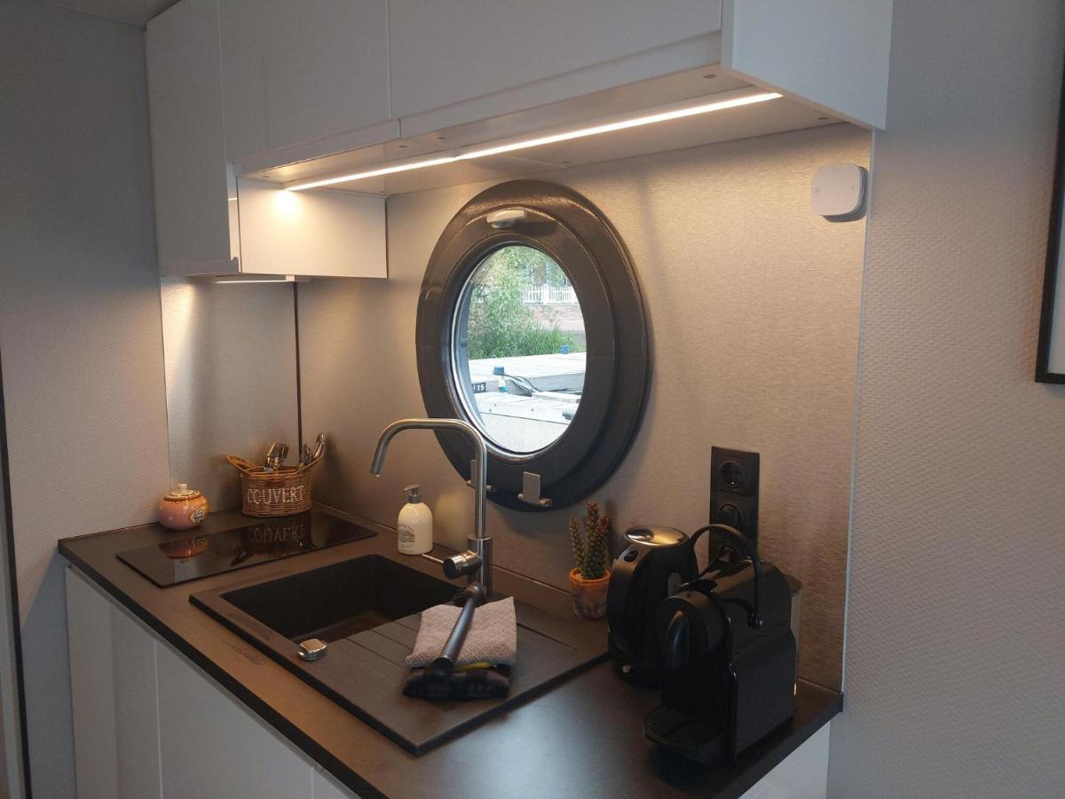 Luxury Houseboat In Volendam Marina 호텔 외부 사진
